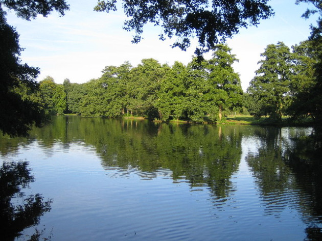 The Lake in Boultham Park geograph.org.uk 52578